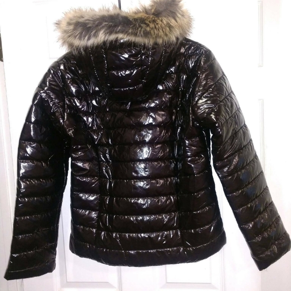 XL Black Wet look Puffer Jacket with fur hood - Picture 2 of 6